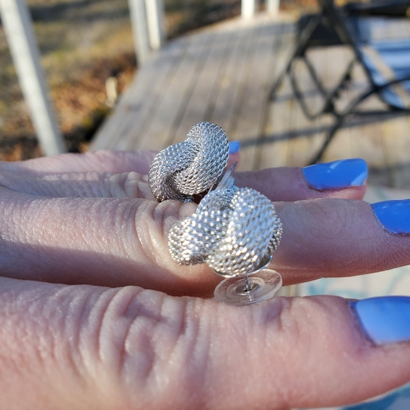 Silver tone Mesh Knot Stud Earrings - Picture 4 of 7